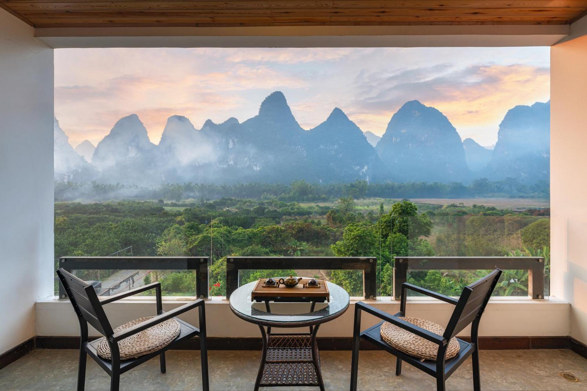 Leisure Courtyard Hotel Yangshuo-Free Shuttle Bus To Yangshuo Station Stay 2 Nights One Way Εξωτερικό φωτογραφία